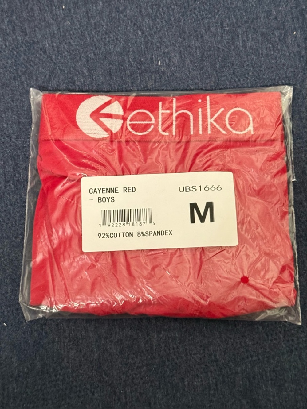 ETHIKA BOYS STAPLE NEW SIZE MEDIUM CAYENNE